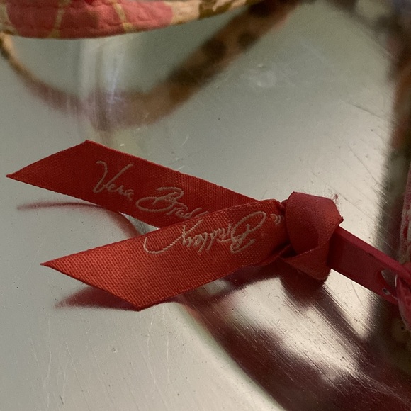 Key Chain wallet! VERA BRADLEY🌸🌺🌸🌺 - Picture 3 of 8